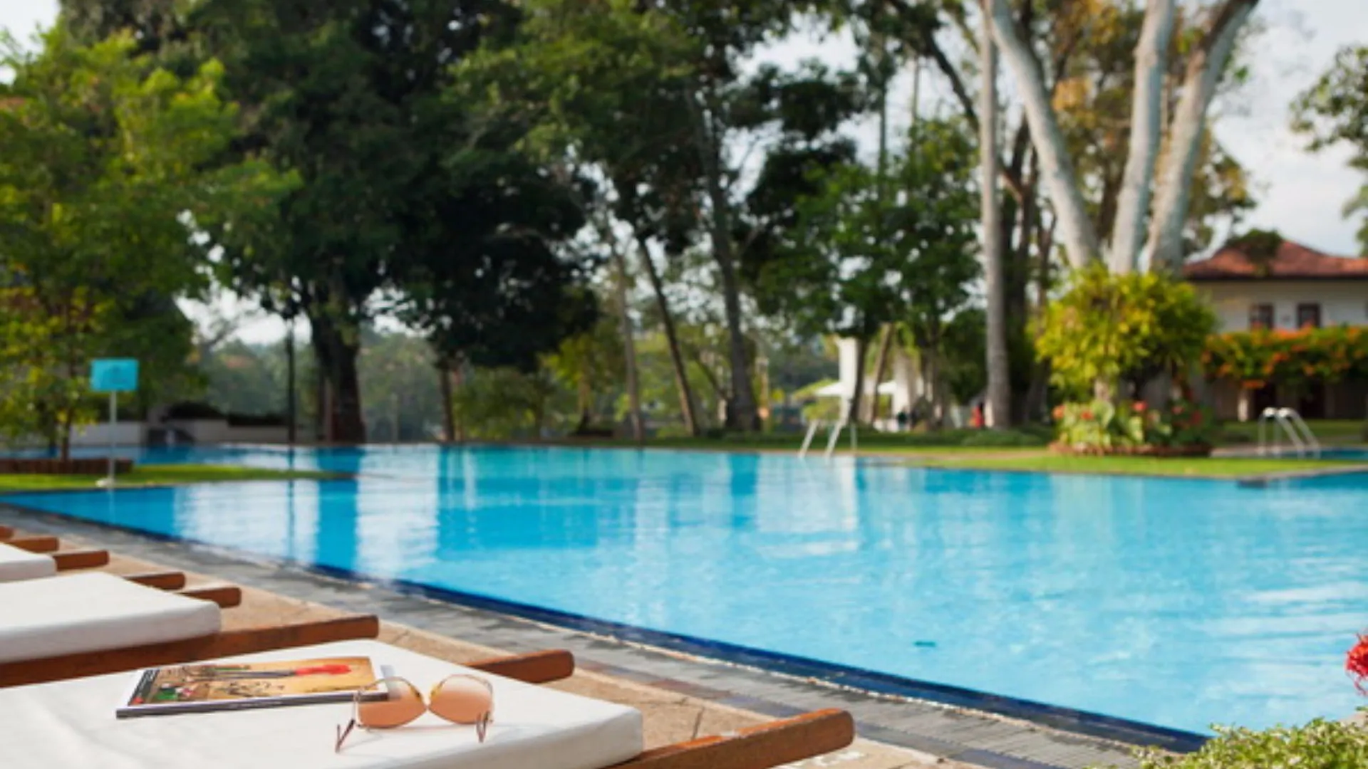 Mahaweli Reach Hotel Kandy