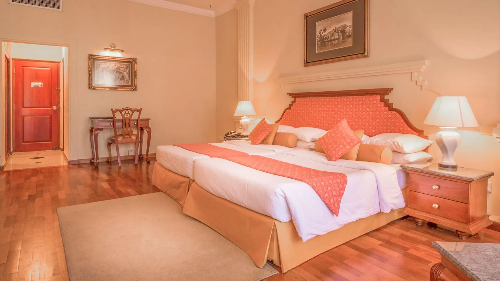 Mahaweli Reach Hotel Kandy