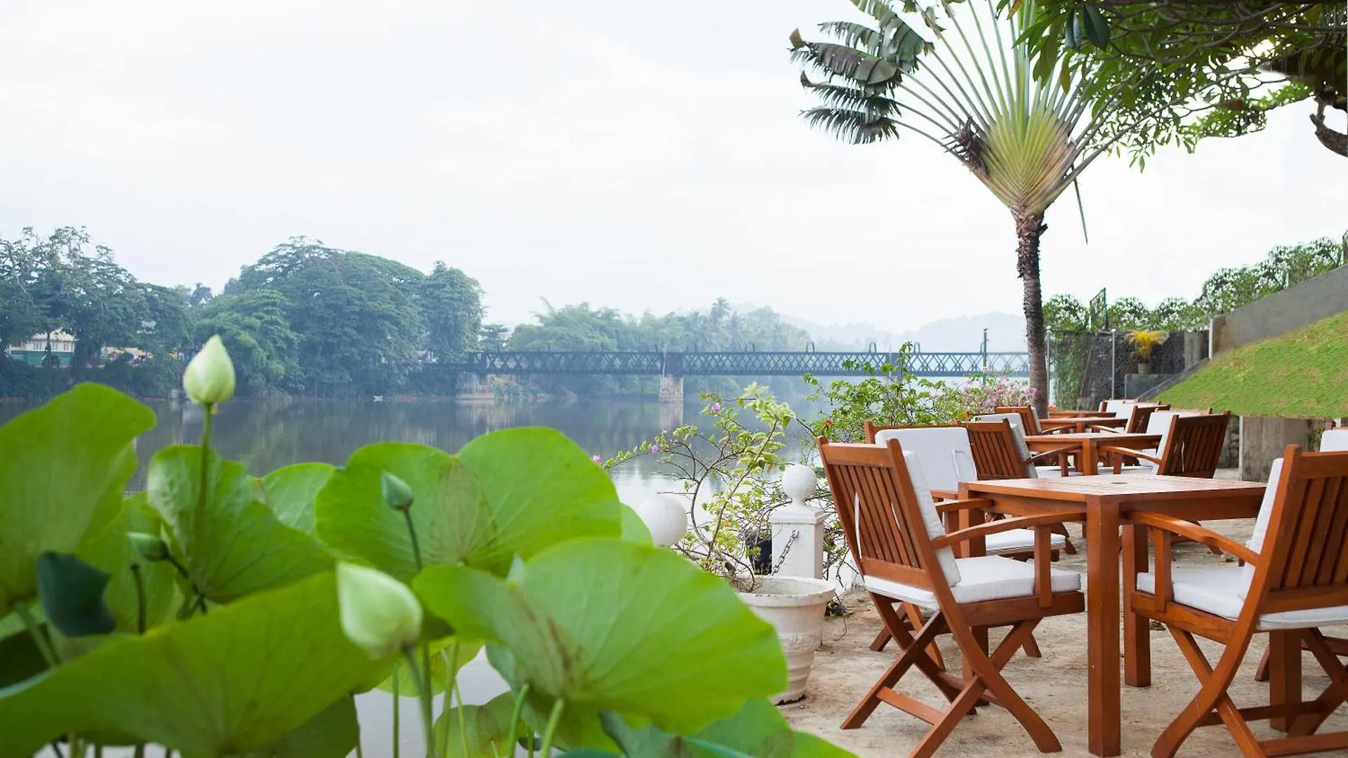 Mahaweli Reach Hotel Kandy