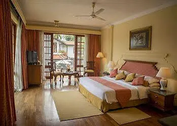 Mahaweli Reach Hotel Kandy