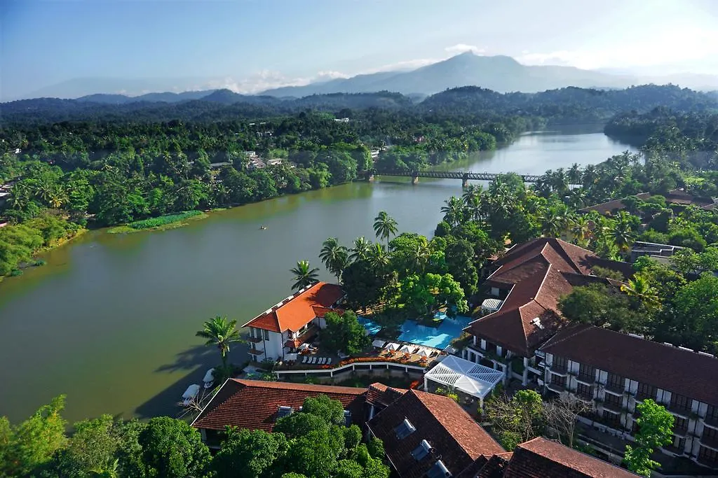Mahaweli Reach Hotel Канди
