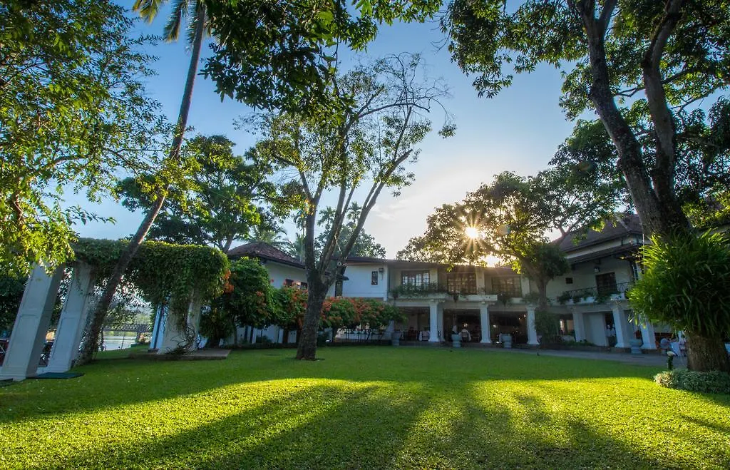 Mahaweli Reach Hotel Канди