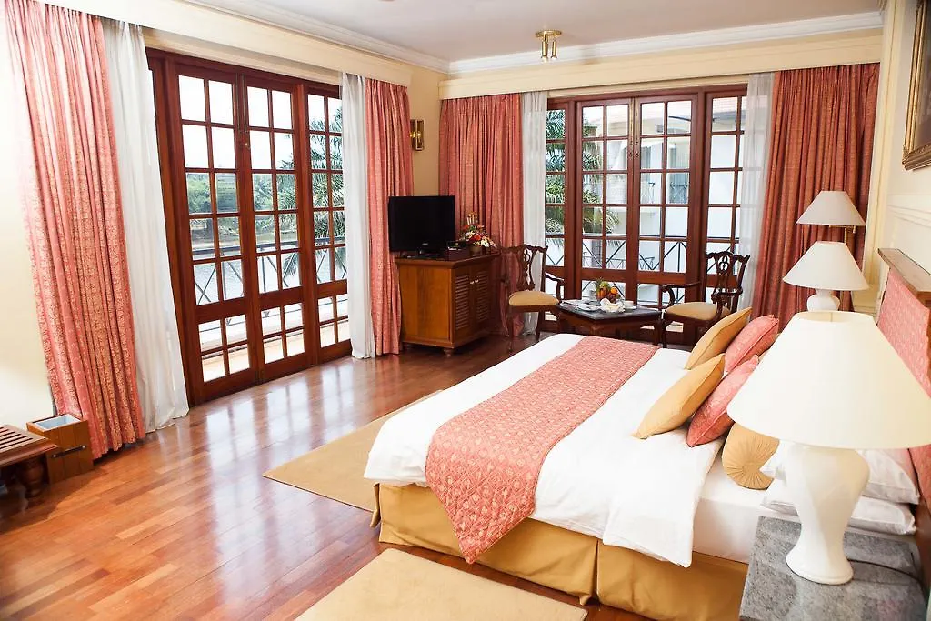 Mahaweli Reach Hotel Канди